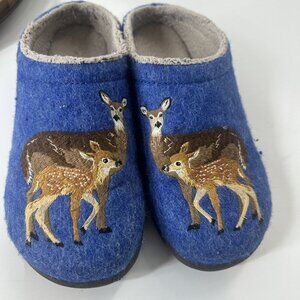 L.L. Bean Womens Size 10 Blue Wool Felt Slippers With Deer Embroidery & Faux Fur